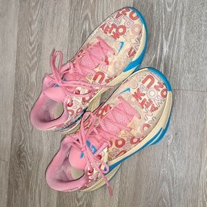 Nike Freak 4 Basketball Shoe